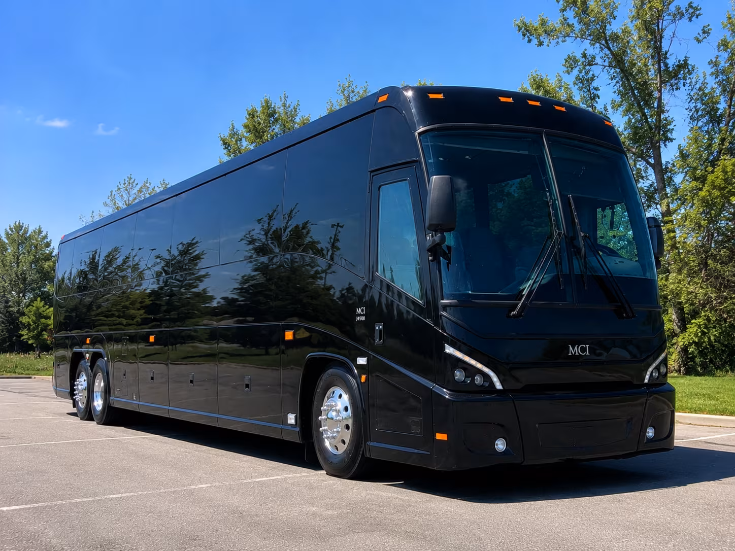 charter buses to stampede and skyforce games at denny sanford premier center