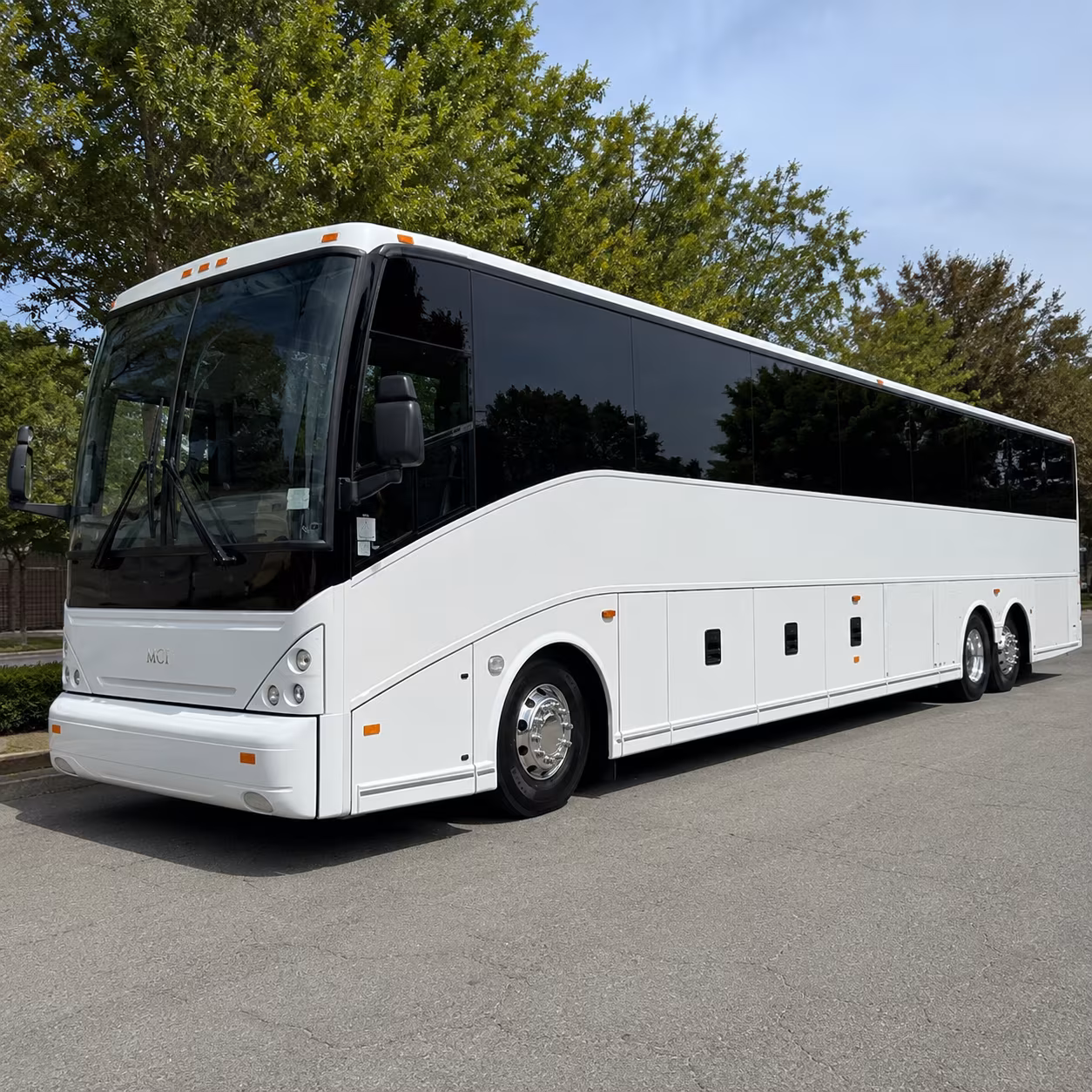 long distance bus rentals from sioux falls to minneapolis saint paul