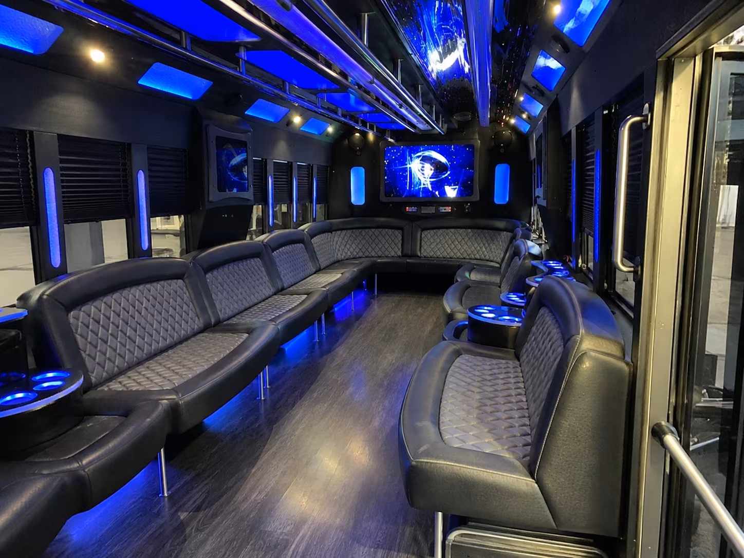 sioux falls 28 passenger party bus interior